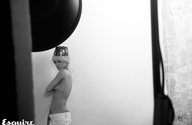 rihanna2