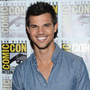 Extra Scoop: Is It New Love for 'Twilight' Hottie Taylor Lautner?