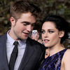 Extra Scoop: Kristen Stewart Buys Home Near Robert Pattinson