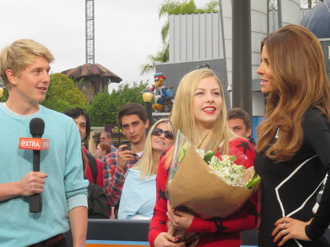 US Olympian Gracie Gold Accepts Prom Invite... Only on 'Extra'!