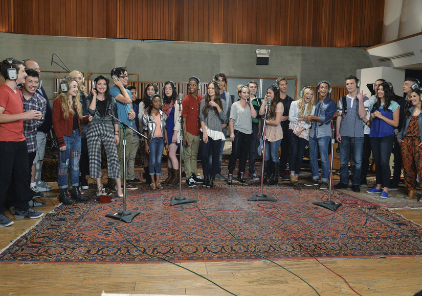 Watch! 26 Disney Stars Perform New Version of Hit 'Frozen' Song