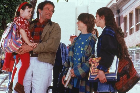 Robin Williams’ ‘Doubtfire’ Daughters Share Heartfelt Messages