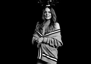 See How Lindsay Lohan Shimmies in a Santa Hat and No Pants!
