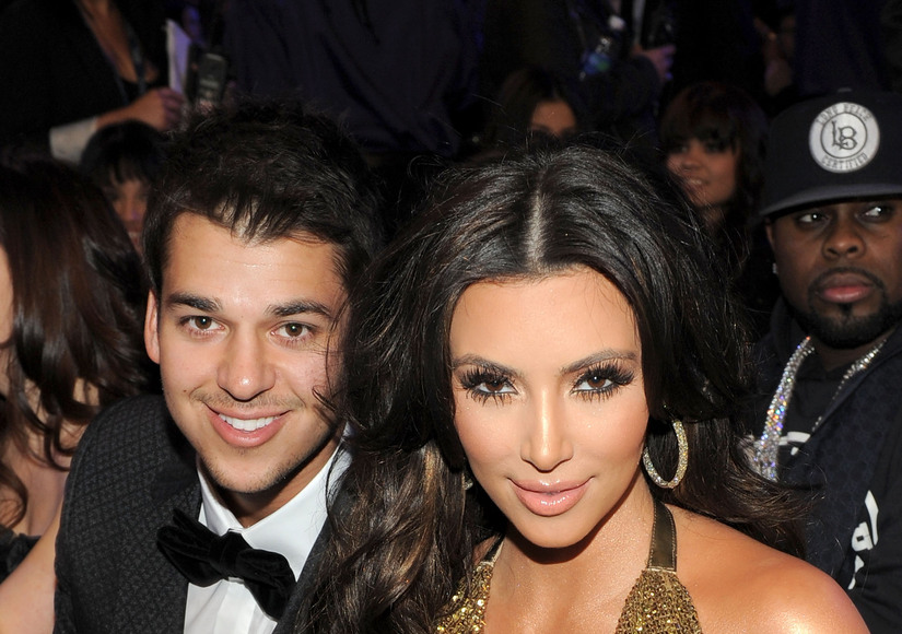 Fat Shaming! Kim Kardashian Pokes Fun at Rob’s Weight Gain