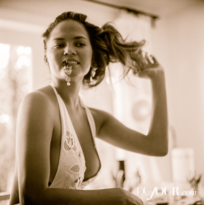 chrissy-teigen-dujour-2