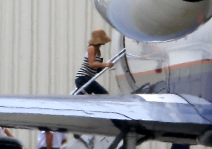 jennifer-aniston-honeymoon