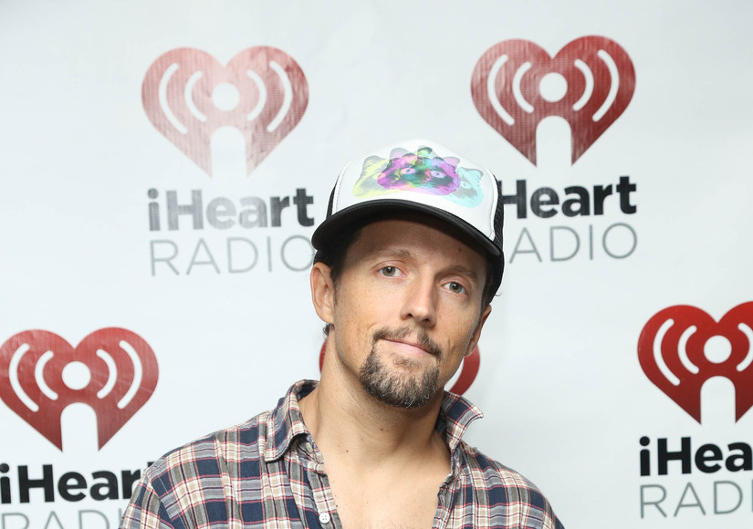 Jason Mraz Involved in Serious 3-Car Accident