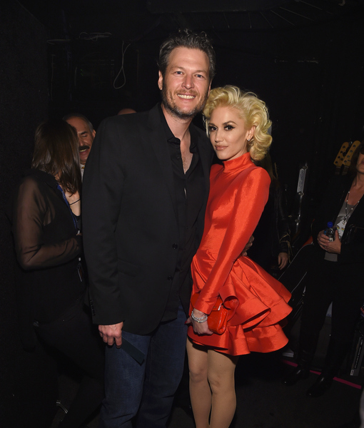 blake-gwen-grammys-salut