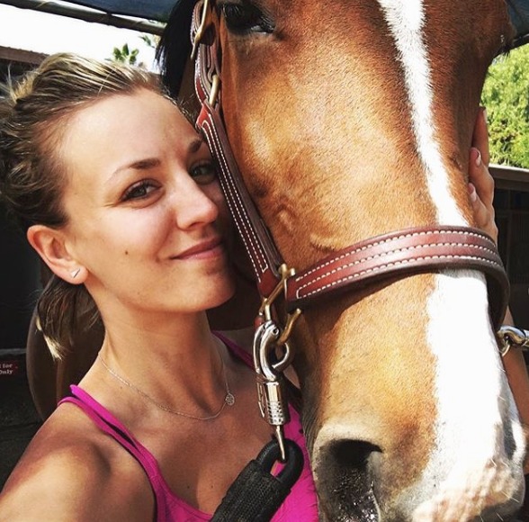 Kaley Cuoco Shoots Down Sam Hunt Dating Rumors