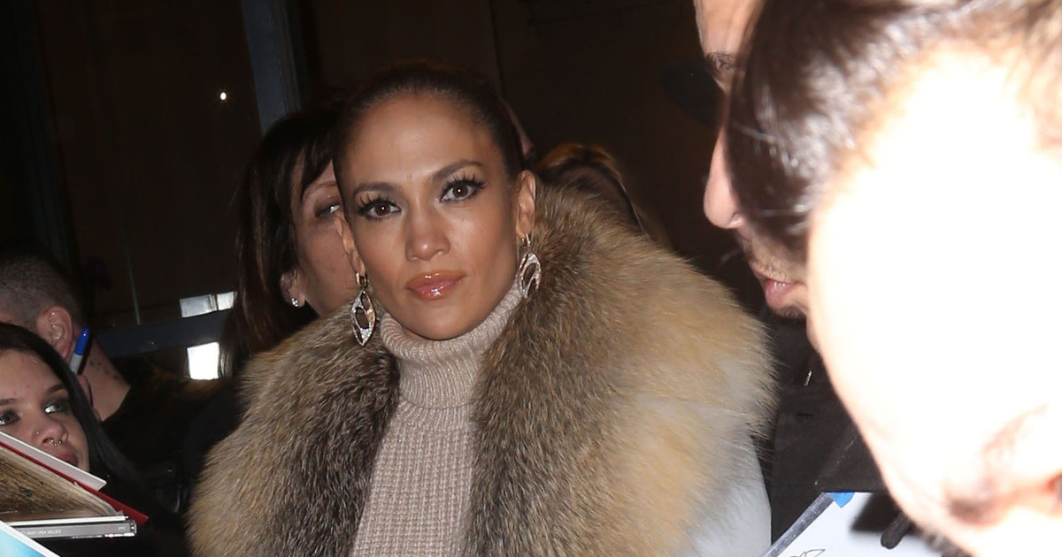 rumor bust ben affleck is not trying to win back jennifer lopez rumor bust ben affleck is not trying to win back jennifer lopez