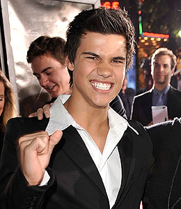 Getty Images 0107lautner.jpg