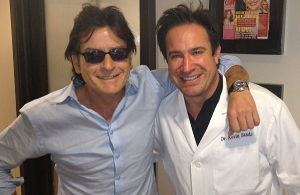 CharlieSheen/WhoSay sheen-teeth.jpg