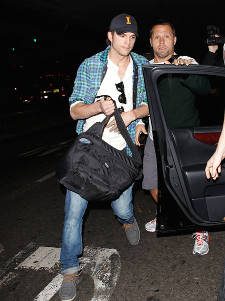 X17Online ashton-kutcher.jpg