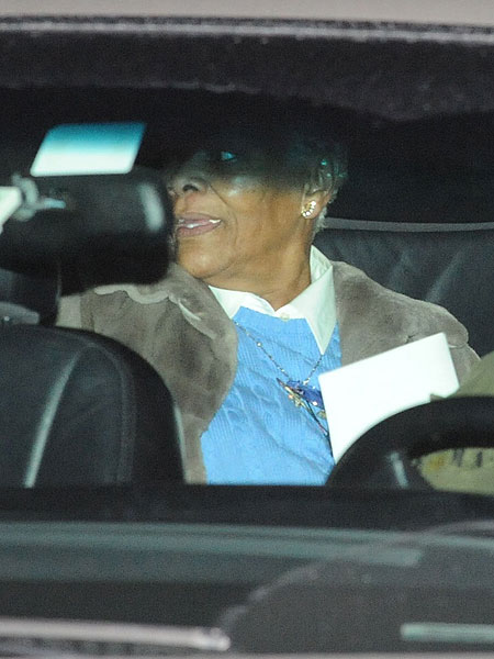 Splash News dionne-warwick.jpg