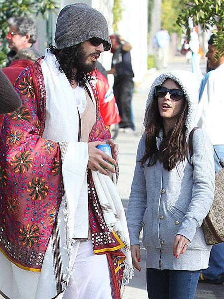 X17online.com russell-brand.jpg