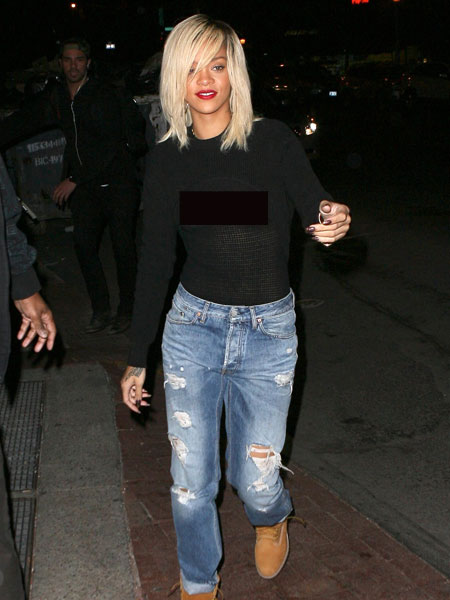 X17online.com rihanna.jpg