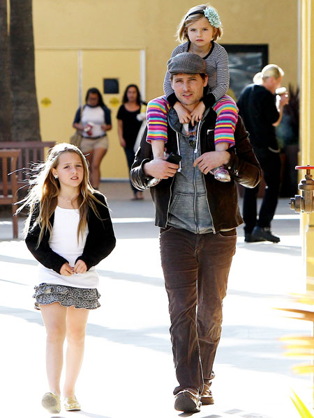 X17Online peter-facinelli.jpg