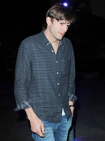 Splash News ashton-kutcher.jpg