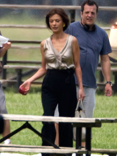 Splash News catherine-zetajones.jpg