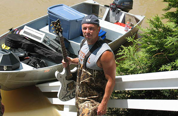 Twitter Kenny Chesney