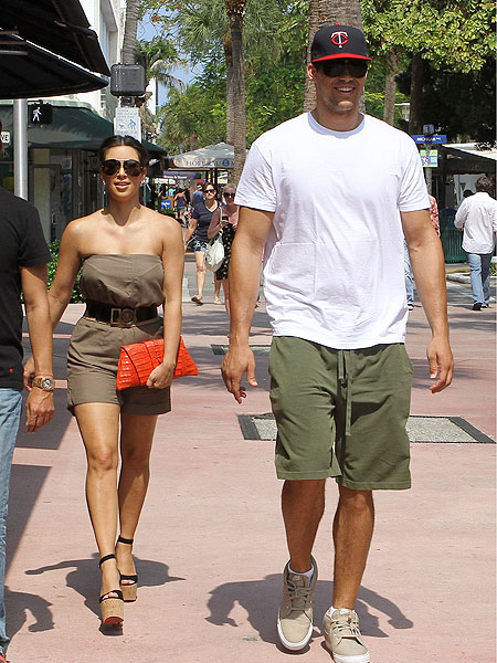 Fame Pictures kardashian-humphries.jpg