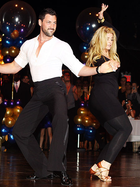 Fame Pictures alley-chmerkovskiy.jpg