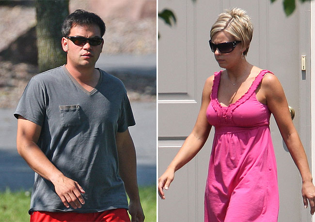 INF Photo/Extra Composite the gosselin family asks for privacy