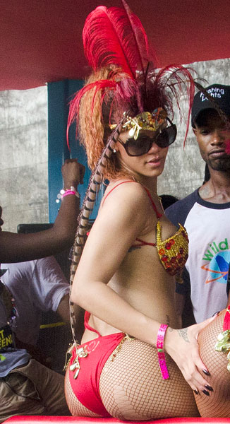 Splash News rihanna-butt.jpg