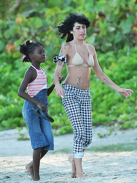 Splash News winehouse-augustine.jpg