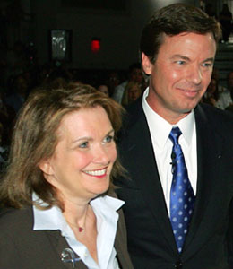 Getty Images Elizabeth Edwards appeared on 'Larry King Live' to talk about health care reform, and cleared up rumors about her husband's alleged child with his former mistress... and the state of her marriage.