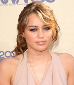 Getty Images eports surfaced on Friday morning Miley Cyrus has swine flu, but it has been confirmed that the singer/actress is not suffering from the illness.