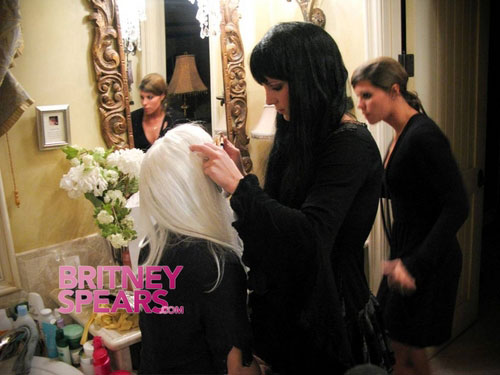 BritneySpears.com 1105spears.jpg