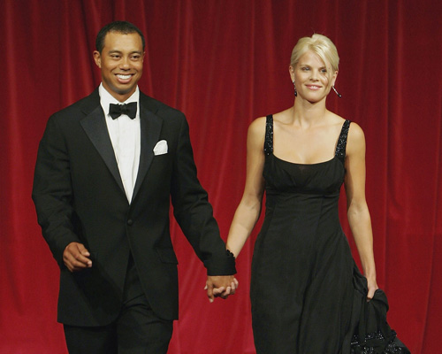 Getty Images 1202-tiger-woods-poll.jpg