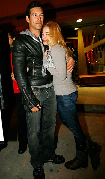 Xposure LeAnn Rimes and Eddie Cibrian date at Katsuya in Encino