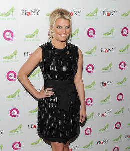 Getty Images jessica simpson butt pads Twitter