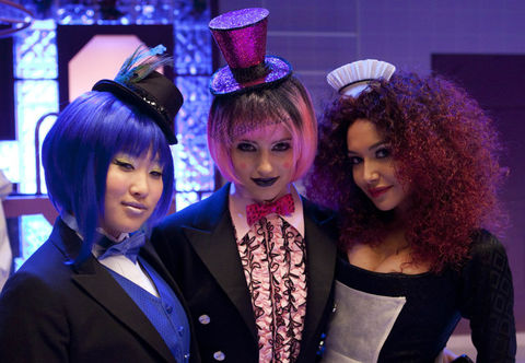 Glee Club Girls Go Vamp Extratv Com