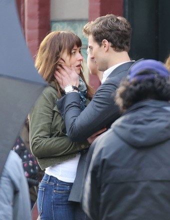 FFN_Johnson_Dornan_JKING2_121913_51289775