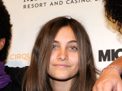 Paris Jackson Looks Happy in Leaked Pics, Mom Miffed | ExtraTV.com