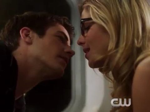 who is iris dating in the flash who is iris dating in the flash