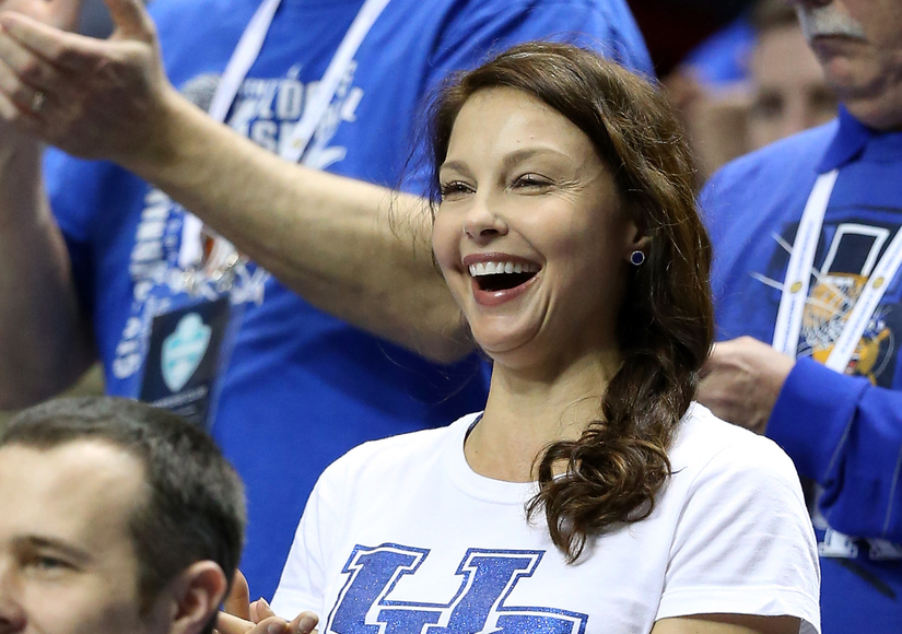 Ashley Judd Lashes Out at Online Bullies