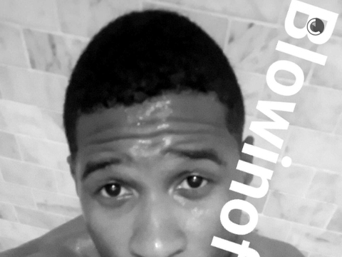 Usher's Naked Selfie: Star Needed 2 Emojis to Cover Up, Not 1