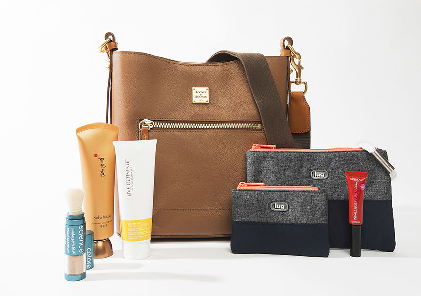 Win It A Golden Globe Awards Gift Bag Extratv Win It A Golden Globe Awards Gift Bag