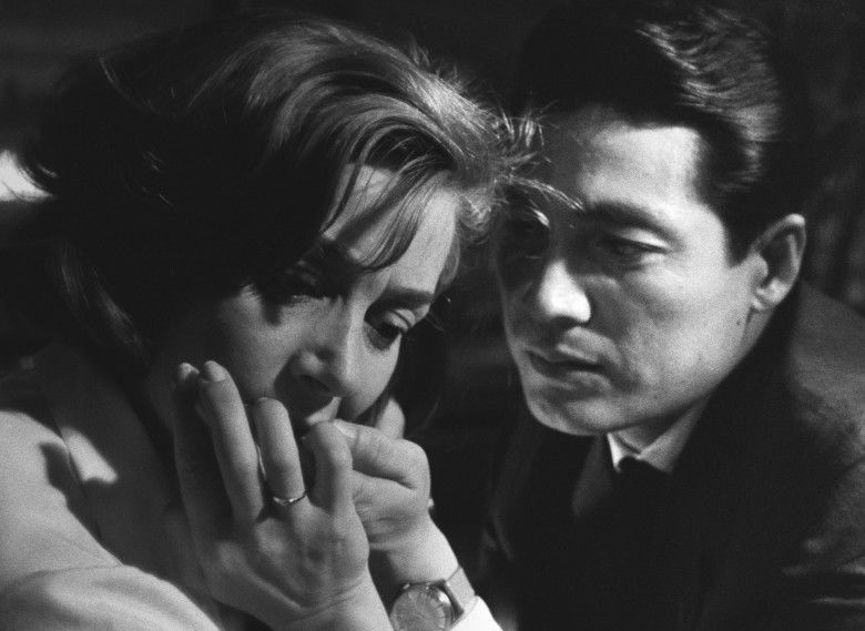 emmanuelle-riva-and-eiji-okada-in-hiroshima-mon-amour