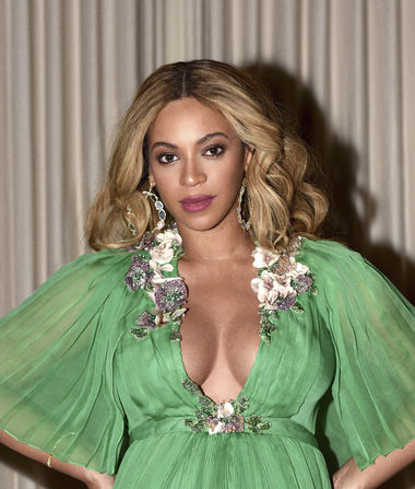 Wowza! See Beyonc&eacute;&rsquo;s Stunning New Pregnancy Photos