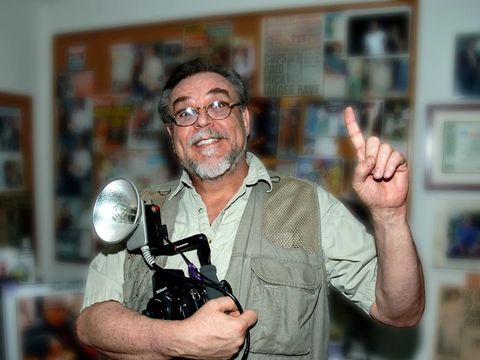 E.L. Woody, King of the Paparazzi, Dies at 70