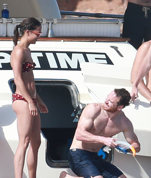 michael-fassbender-alicia-vikander-splash