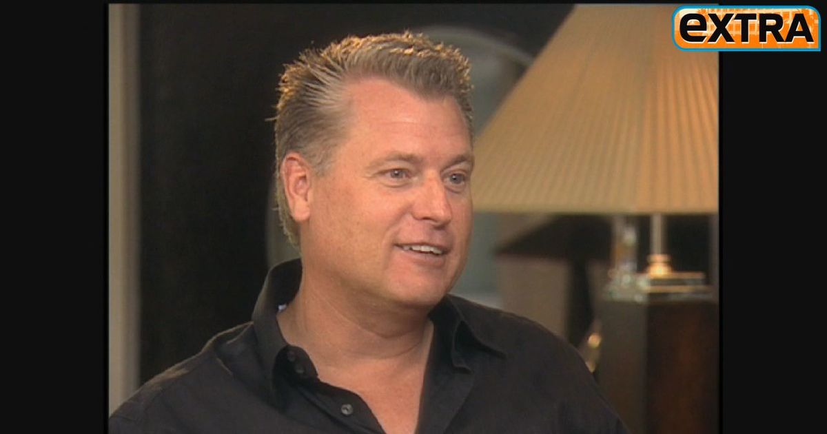 'Extra' Lost Interview: Joe Simpson | ExtraTV.com