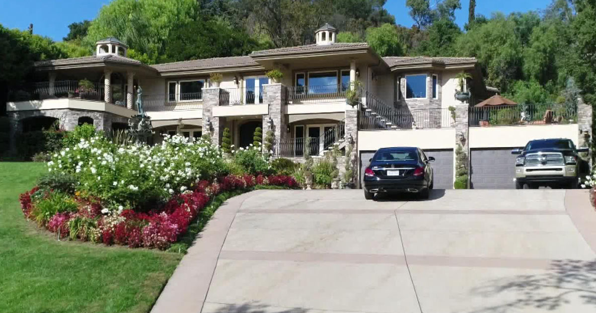 Mansions & Millionaires: A Look Inside a Famous ‘Keeping Up with the