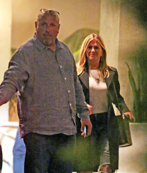 jennifer-aniston-splash