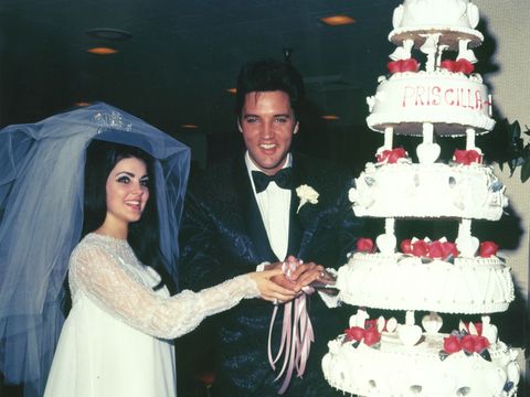 Video! Couple Ties the Knot at Brand-New Chapel at Elvis' Graceland